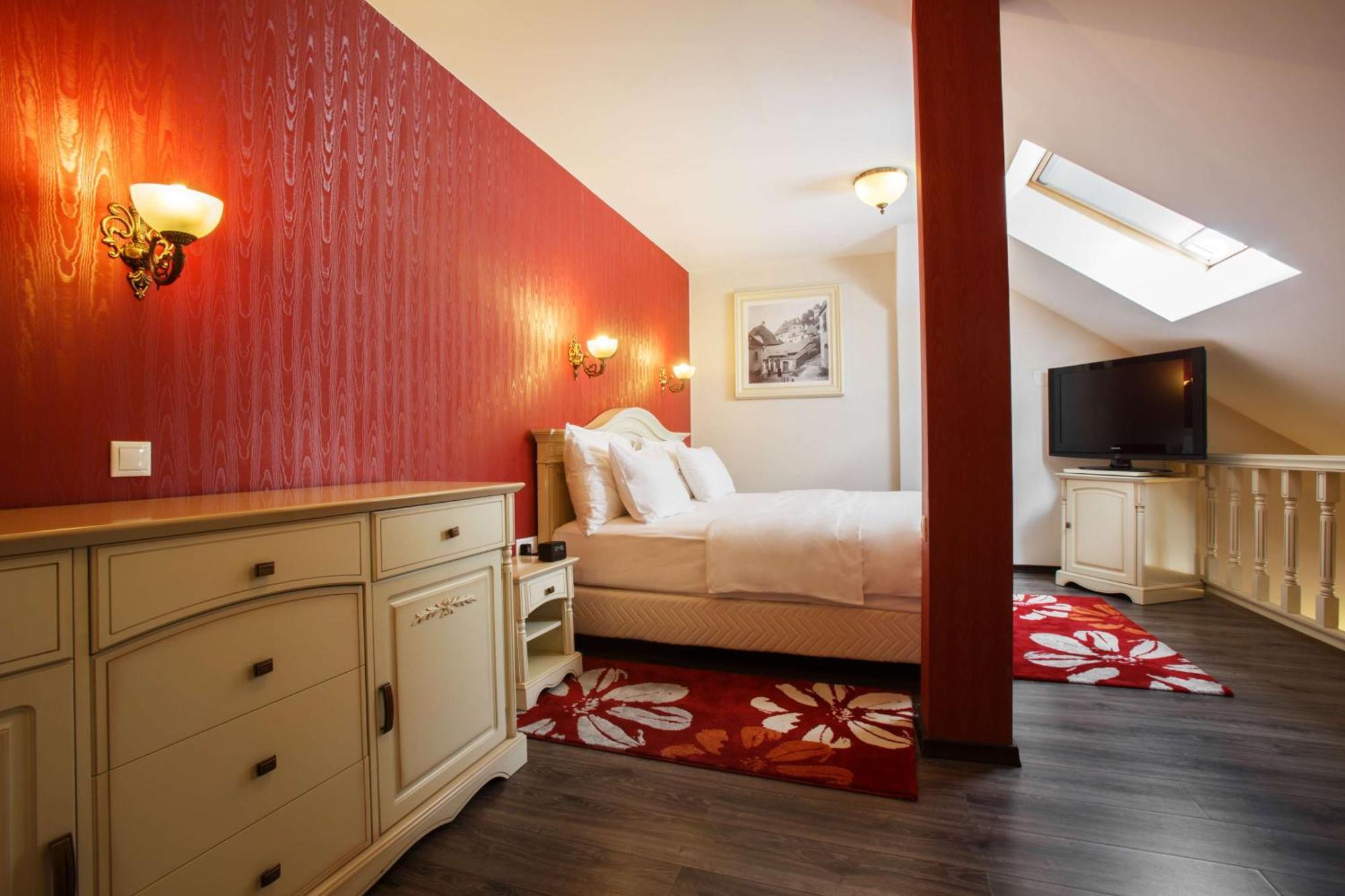 Doubletree By Hilton Hotel Sighisoara - Cavaler מראה חיצוני תמונה