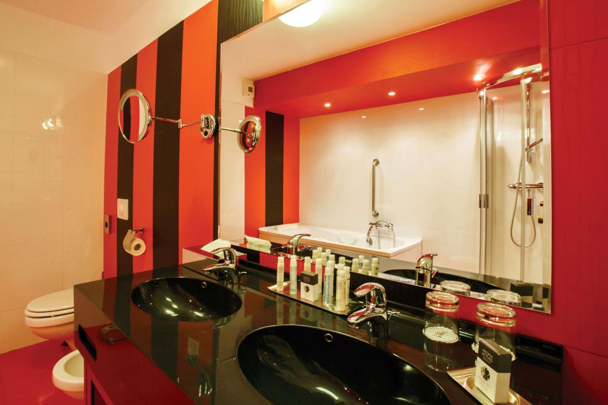 Doubletree By Hilton Hotel Sighisoara - Cavaler מראה חיצוני תמונה