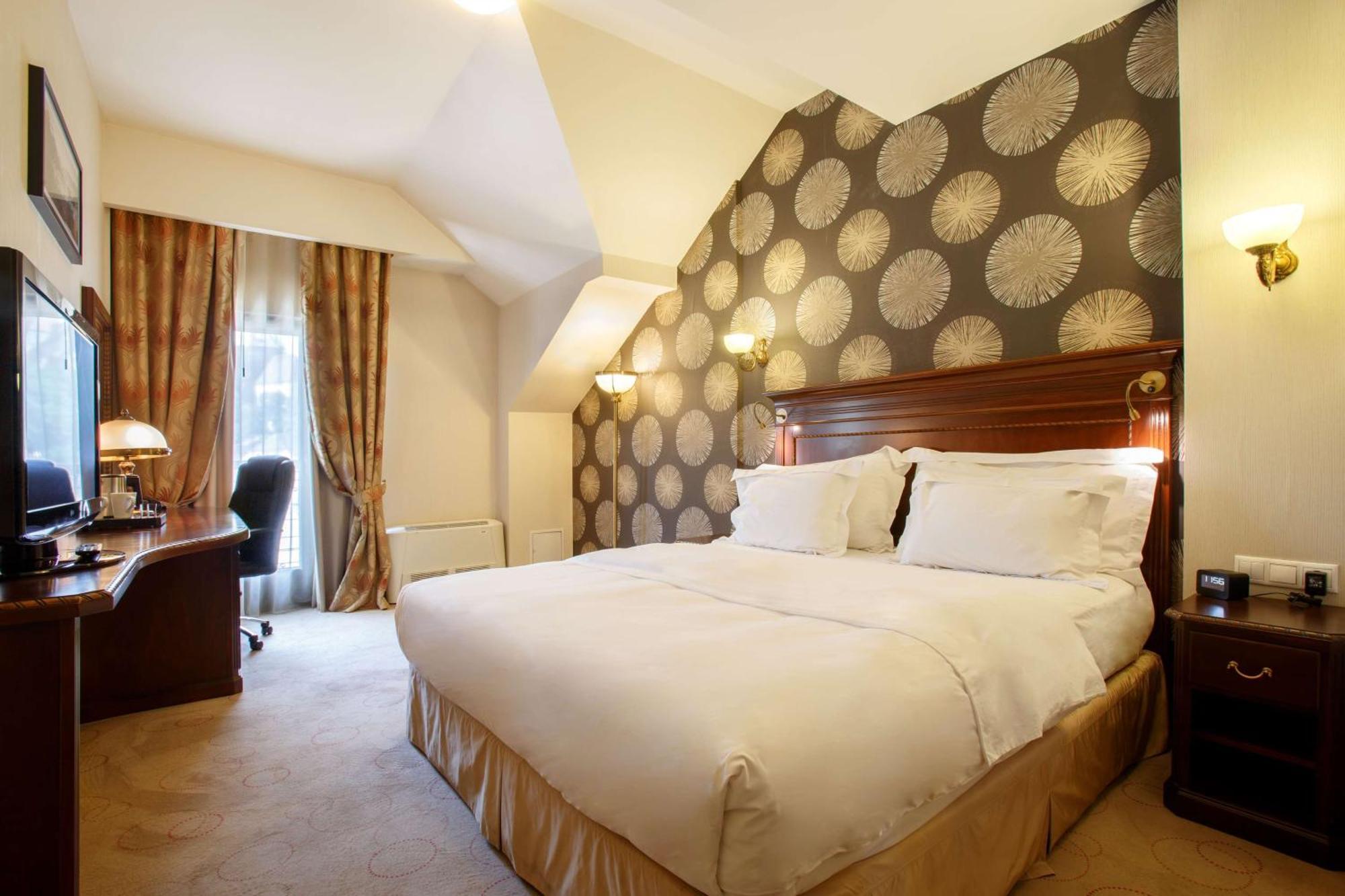 Doubletree By Hilton Hotel Sighisoara - Cavaler מראה חיצוני תמונה